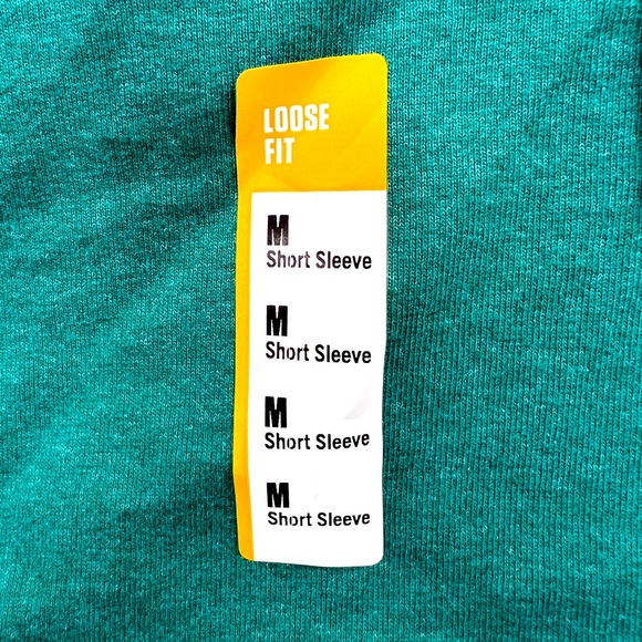 ⭐️CARHARTT💯, FOREST. GREEN, MEDIUM, LOOSE FIT, SHORT SLEEVES, T-SHIRT - Picture 8 of 14